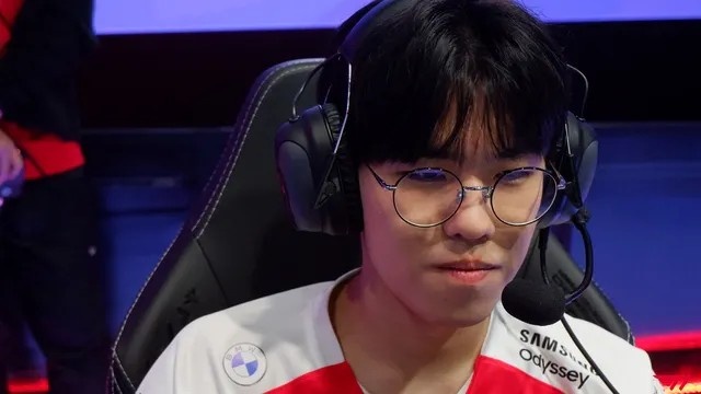 背后不仅是 背后不仅是