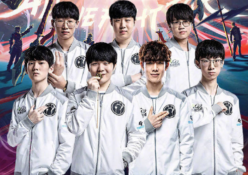 时表现出的 时表现出的