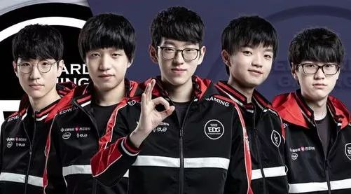 队与球员双 队与球员双