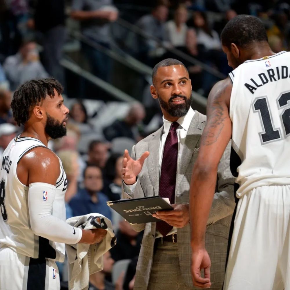 的发球技巧 的发球技巧