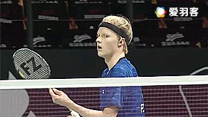 实现更大突 实现更大突